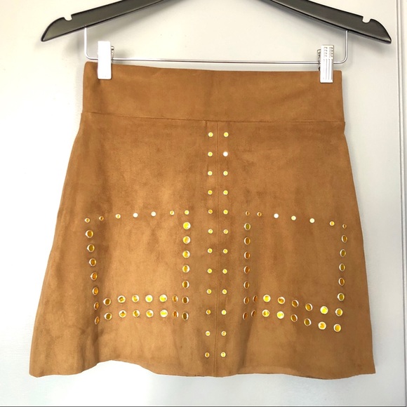 Zara Dresses & Skirts - CLEARANCE! Zara Suede Skirt